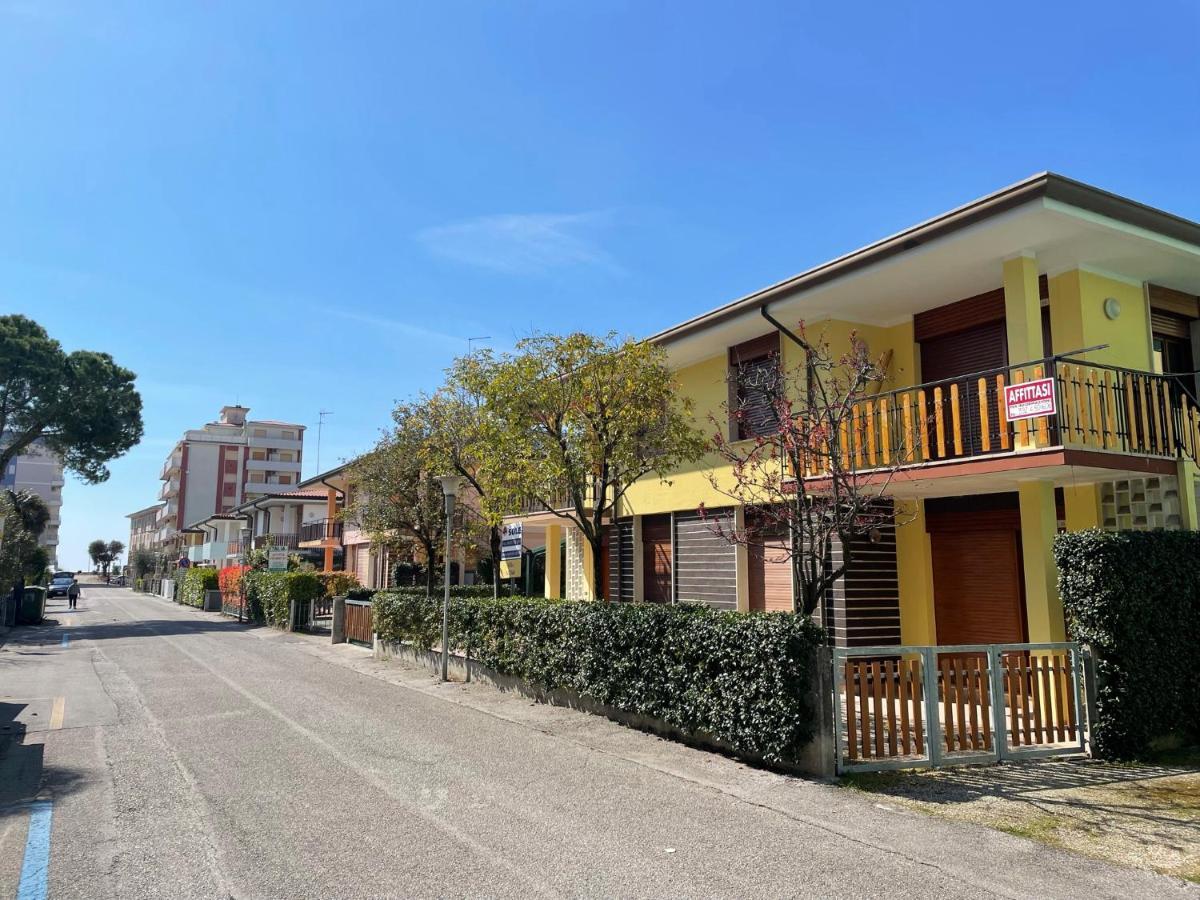 Villa Ivona Bibione Exteriör bild